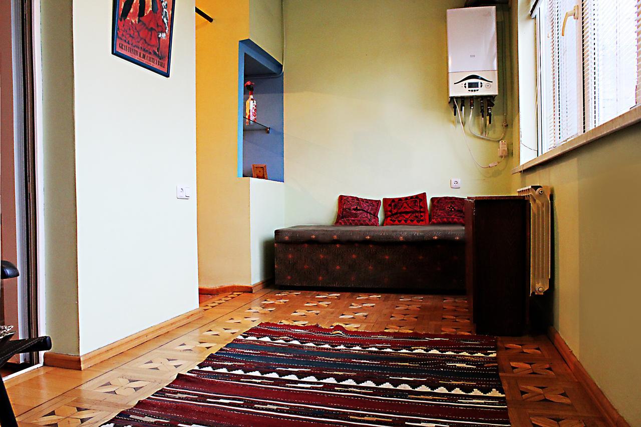 Vivid 2 Bedroom Apt. Jerevan Eksteriør bilde